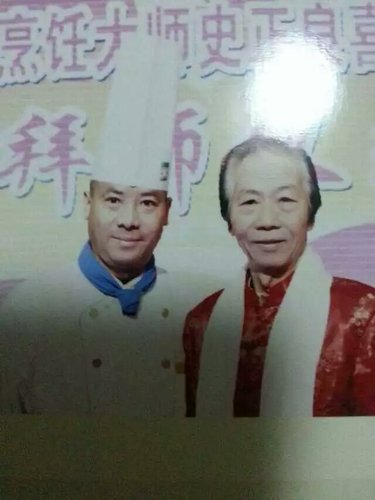 李躍與史正良師傅合影